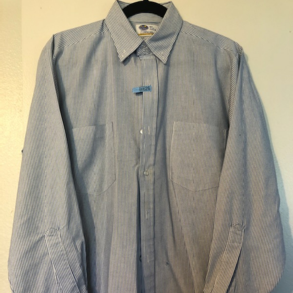 MEN'S long sleeve, button down work shirt with 2 front pockets.